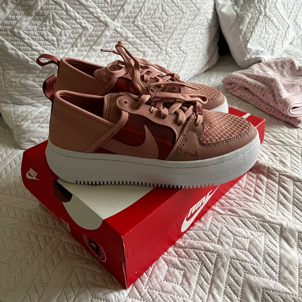 Women’s Nike Shoes